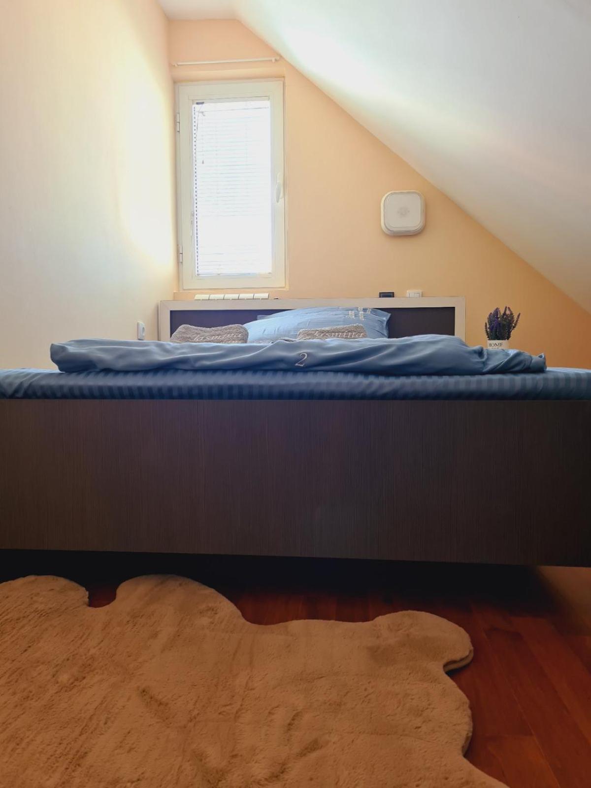 Apartmani Jasmina ซลาตีบอร์ ภายนอก รูปภาพ